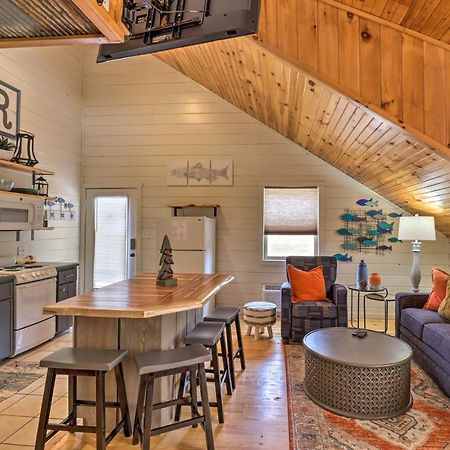 Pet-Friendly Studio With Loft And Mountain Views! Eksteriør billede