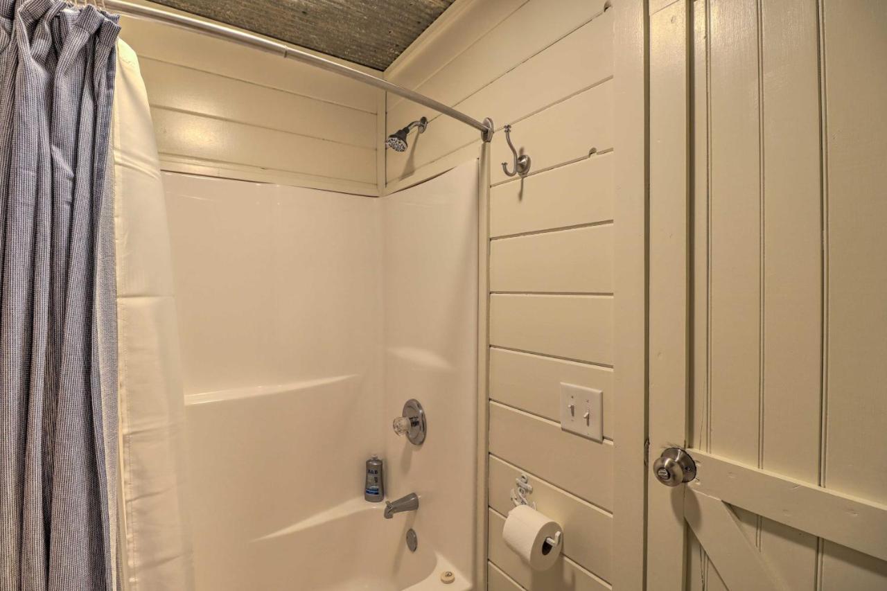 Pet-Friendly Studio With Loft And Mountain Views! Eksteriør billede