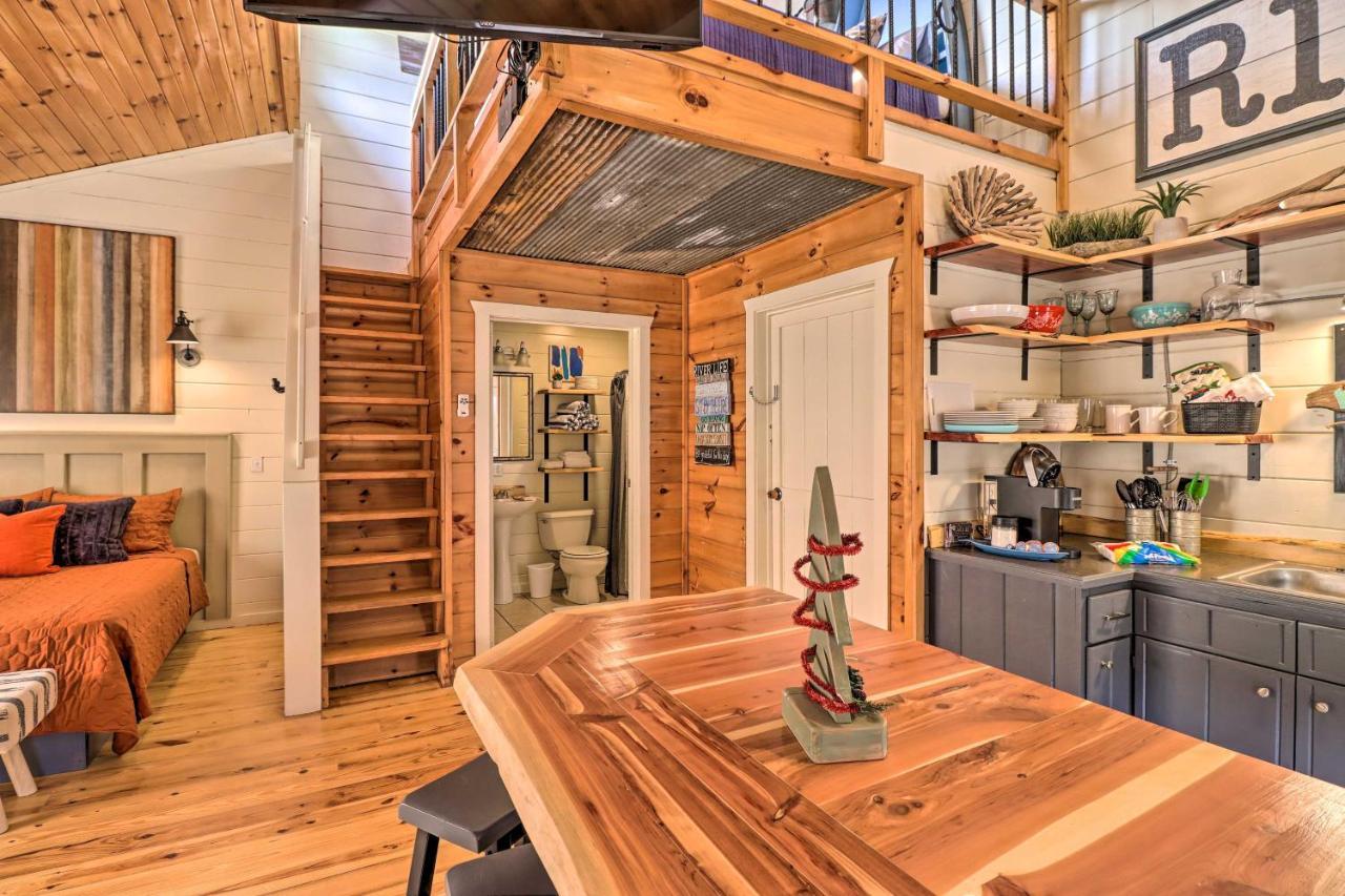 Pet-Friendly Studio With Loft And Mountain Views! Eksteriør billede