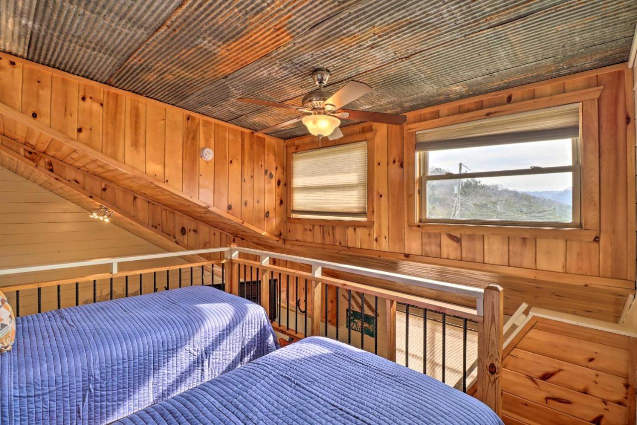 Pet-Friendly Studio With Loft And Mountain Views! Eksteriør billede