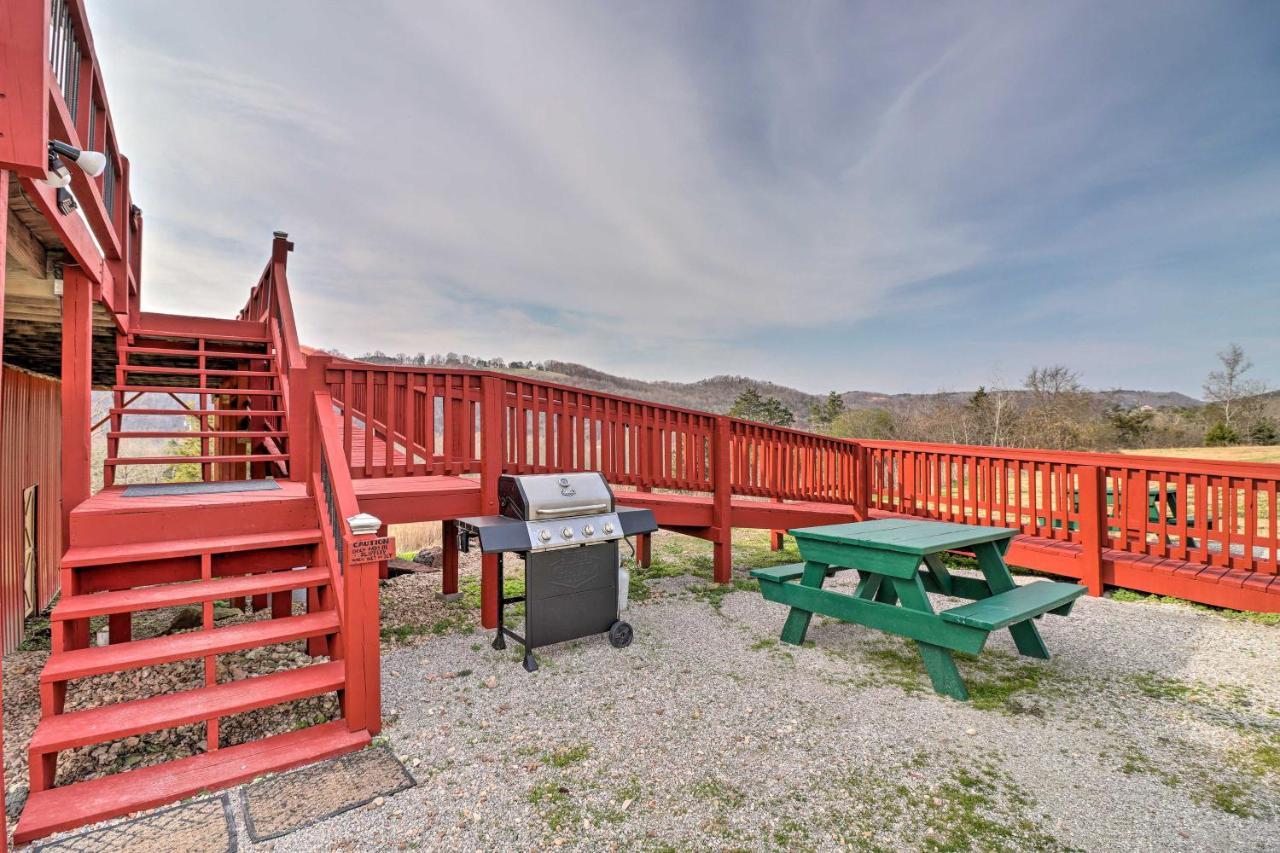 Pet-Friendly Studio With Loft And Mountain Views! Eksteriør billede